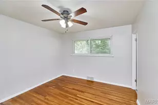 1960 Parker Rd, Florissant, MO 63033 - Photo 13