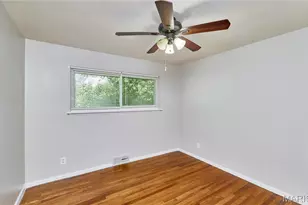 1960 Parker Rd, Florissant, MO 63033 - Photo 17