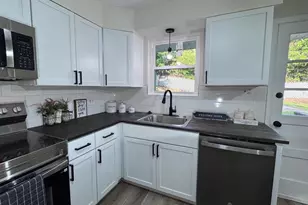 3508 St Henry Ln, Bel-Ridge, MO 63121 - Photo 5