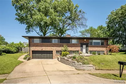 8901 Larchwood Court, Saint Louis, MO 63126 - Photo 3