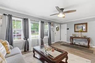 328 S Dellwood Dr, Ferguson, MO 63135 - Photo 7