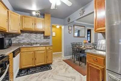 328 S Dellwood Drive, Ferguson, MO 63135 - Photo 13