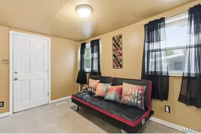 328 S Dellwood Drive, Ferguson, MO 63135 - Photo 25