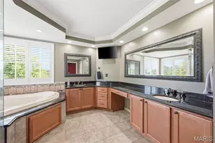 604 Wyndham Crossings Cir, Des Peres, MO 63131 - Photo 21