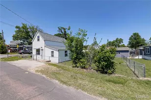 419 Little Broadway St, Mehlville, MO 63125 - Photo 3