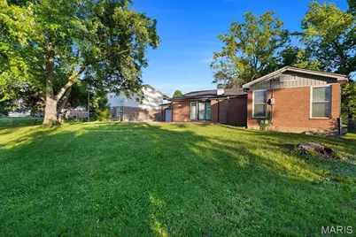 15583 Clayton Road, Ballwin, MO 63011 - Photo 25