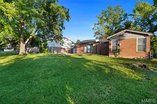 15583 Clayton Rd, Ballwin, MO 63011 - Photo 25