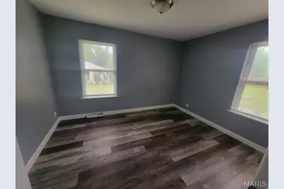6128 Fee Fee Road, Hazelwood, MO 63042 - Photo 11
