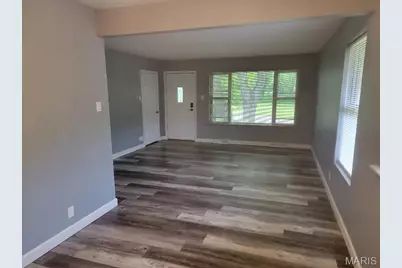 6128 Fee Fee Road, Hazelwood, MO 63042 - Photo 7