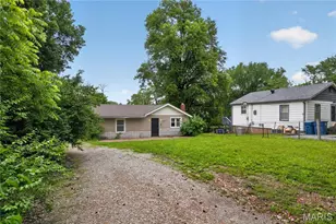10040 Bon Oak Dr, Saint Louis, MO 63136 - Photo 3