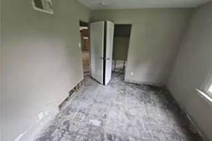 9801 Lorna Ln, Saint Louis, MO 63136 - Photo 13