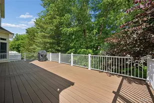 740 Stonebluff Ct, Chesterfield, MO 63005 - Photo 31