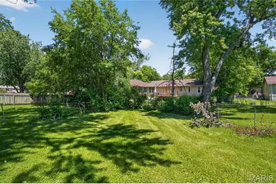 1315 Red River Drive, Saint Louis, MO 63138 - Photo 5