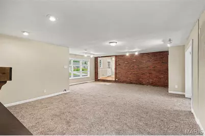 1160 S Lafayette Street, Florissant, MO 63031 - Photo 7
