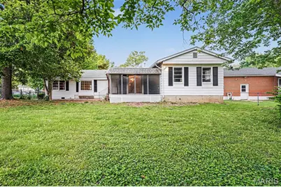 1160 S Lafayette Street, Florissant, MO 63031 - Photo 15