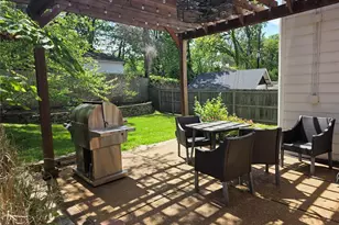 7264 Northmoor Dr, University City, MO 63105 - Photo 21