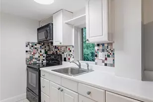 125 E Frisco Ave, Webster Groves, MO 63119 - Photo 17