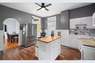 809 Military Road, Lemay, MO 63125 - Photo 7