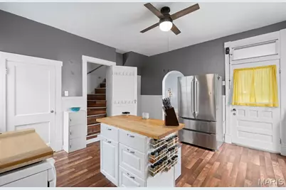 809 Military Road, Lemay, MO 63125 - Photo 5