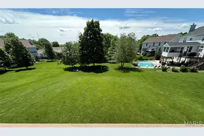 724 Autumnwood Forest Drive, Lake Saint Louis, MO 63367 - Photo 5
