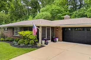 2316 Divot Dr, Crystal Lake Park, MO 63131 - Photo 5