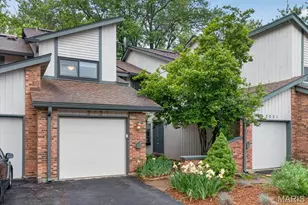 2029 Painted Leaf Dr, Saint Louis, MO 63043 - Photo 1
