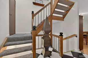 2029 Painted Leaf Dr, Saint Louis, MO 63043 - Photo 3