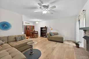 2029 Painted Leaf Dr, Saint Louis, MO 63043 - Photo 5