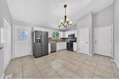 279 Cherrywood Parc Drive, O'Fallon, MO 63368 - Photo 5