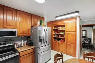 1066 Sun Meadow Road, Bourbon, MO 65441 - Photo 11