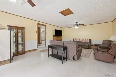 11 S Meadow Drive, O'Fallon, MO 63366 - Photo 39