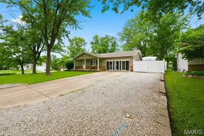 11 S Meadow Drive, O'Fallon, MO 63366 - Photo 59