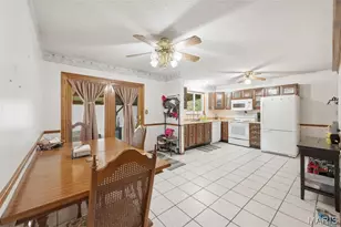11 S Meadow Dr, O'Fallon, MO 63366 - Photo 31