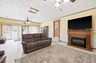 11 S Meadow Dr, O'Fallon, MO 63366 - Photo 37