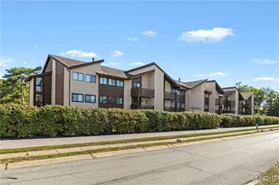 1465 Heritage Landing, Saint Charles, MO 63303 - Photo 3