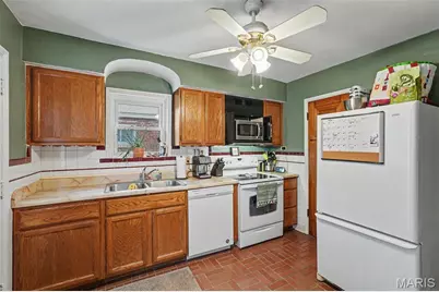 707 Bellavilla Drive, Bella Villa, MO 63125 - Photo 11