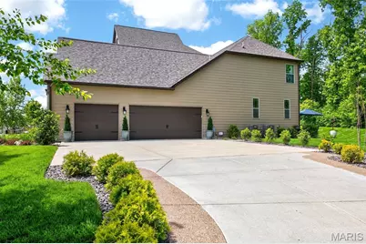7105 Castle Cliff Court, Saint Charles, MO 63304 - Photo 11