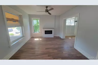 1215 Oakley Place, Saint Louis, MO 63112 - Photo 5