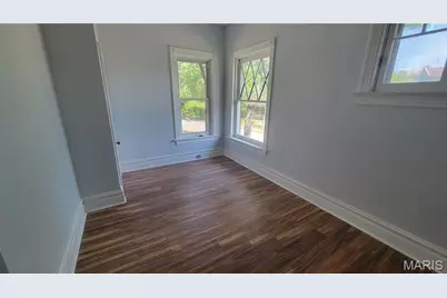1215 Oakley Place, Saint Louis, MO 63112 - Photo 9