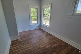 1215 Oakley Pl, Saint Louis, MO 63112 - Photo 9