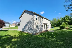 59 Charbonier Bluffs Dr, Florissant, MO 63031 - Photo 5