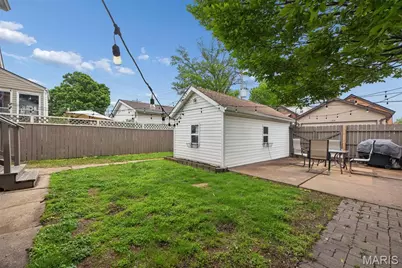 5746 Pernod Avenue, Saint Louis, MO 63139 - Photo 19