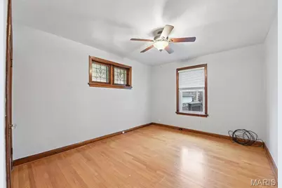 5746 Pernod Avenue, Saint Louis, MO 63139 - Photo 13
