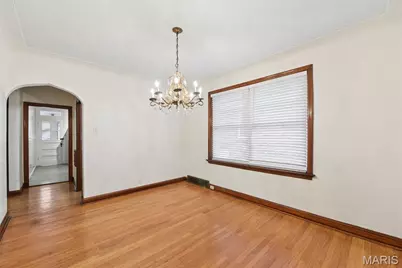 5746 Pernod Avenue, Saint Louis, MO 63139 - Photo 7