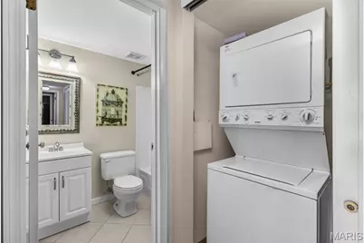 1948 Marine Terrace Drive #B, Saint Louis, MO 63146 - Photo 19