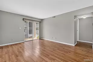 1948 Marine Terrace Dr, Saint Louis, MO 63146 - Photo 3