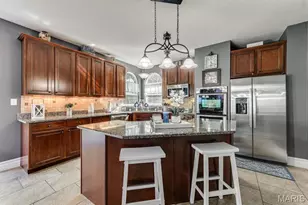 10 Deergrass Ct, Oakville, MO 63129 - Photo 17