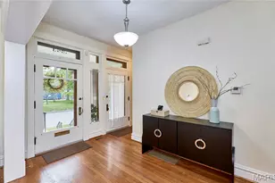3863 Utah Pl, Saint Louis, MO 63116 - Photo 3