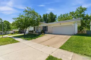 11844 Smoke Valley Ct, Maryland Heights, MO 63043 - Photo 25