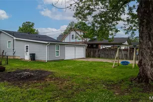 219 W Davidson Ave, Chaffee, MO 63740 - Photo 13
